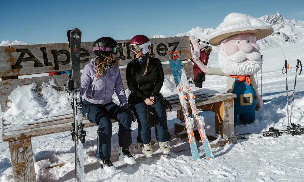 skier au printemps à l'Alpe d'Huez