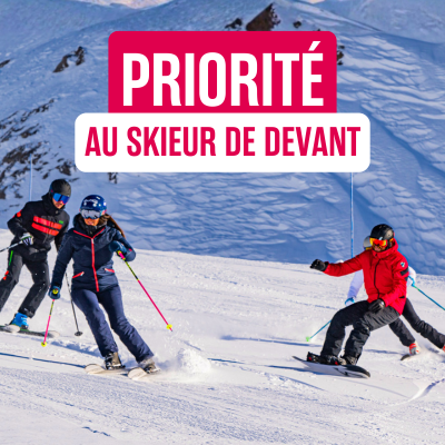 priorité au skieur de devant